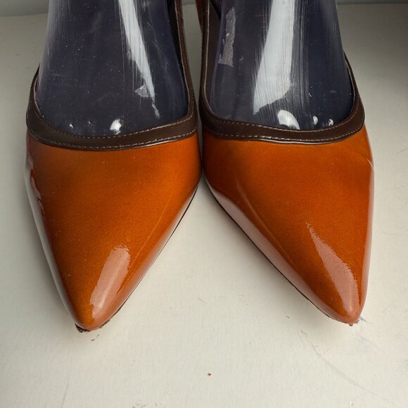 Tory Burch Angle Pointed Toe Pumps Patent Leather Tan Chocolate Size 8M Preppy - Picture 12 of 13
